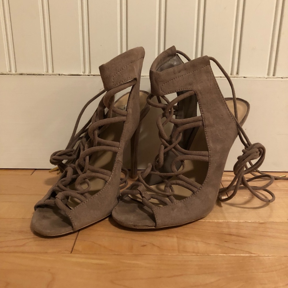 Ankle tied heels